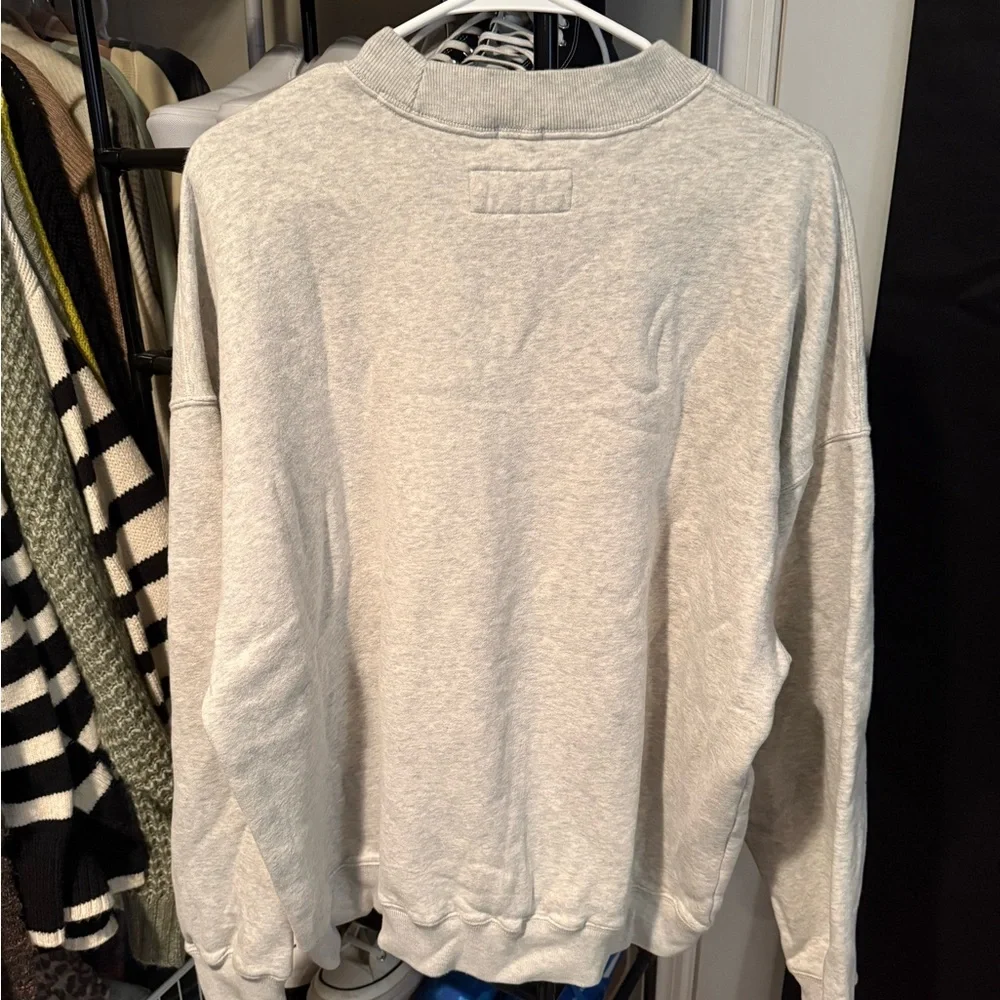 Abercrombie & Fitch Gray Oversized Sweatshirt - Picture 2 of 4